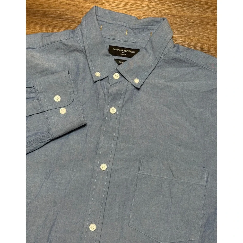 Banana Republic Mens Slim Fit Blue Chambray Button Down Shirt Medium Wash Sz XLT